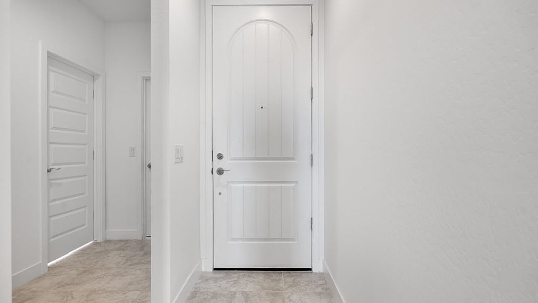 Spacious, unfurnished interior of a new home in Combs Ranch, San Tan Valley (Image 13).