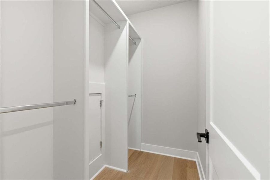 Spacious, unfurnished interior of a new home in , Clarkesville (Image 49).