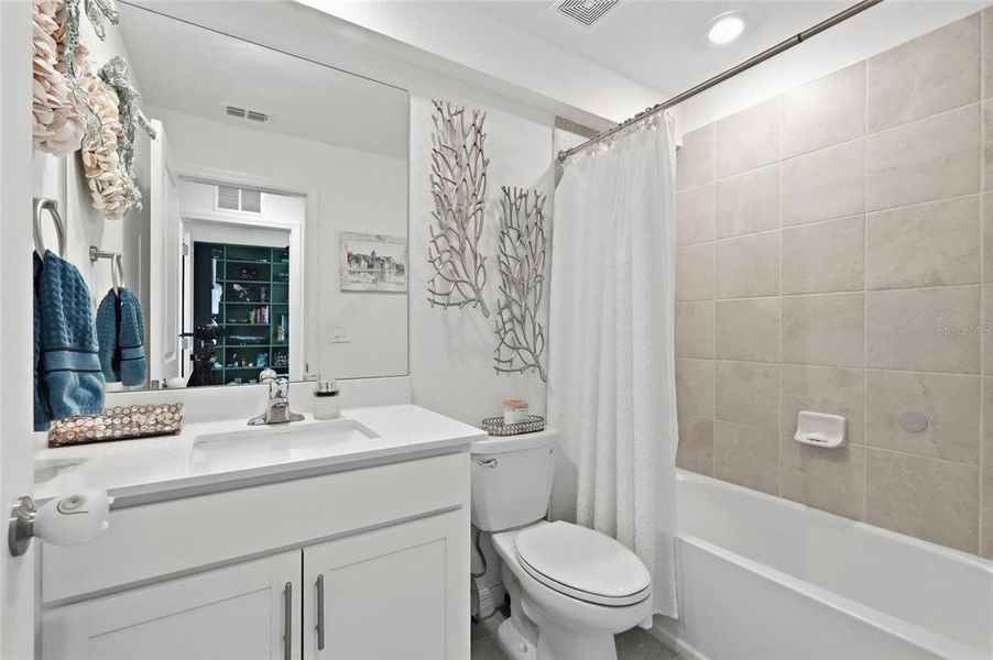 Furnished interior view inside a new home in , Bradenton (Image 34). Furnished interior view inside a new home in , Bradenton (Image 34).