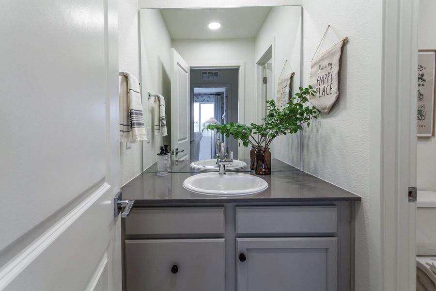 Representative furnished interior of a home built from the Oakley by Hartford Homes in Bloom, Fort Collins (Image 46).