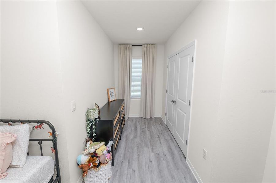 Furnished interior view inside a new home in , Plant City (Image 9).