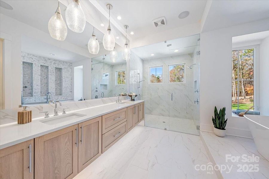 Owner's Bath - Curbless Shower