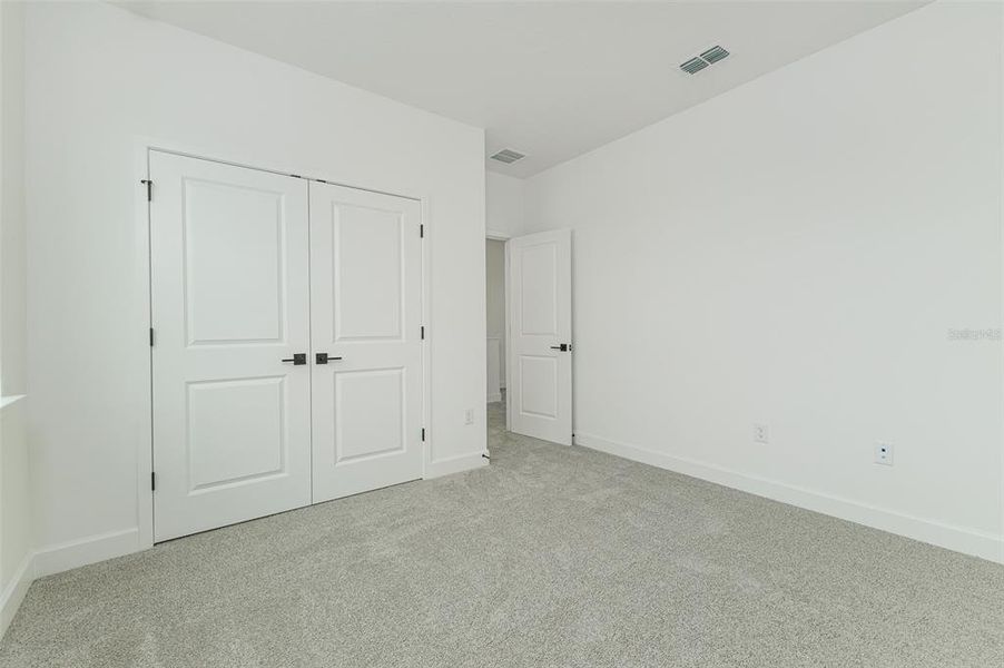 Spacious, unfurnished interior of a new home in Vivir, Valrico (Image 20).