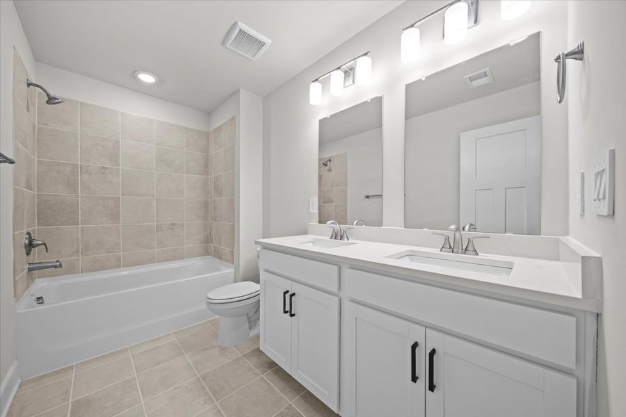 Furnished interior view inside a new home in Cedar Shoals - Signature Collection, Piedmont (Image 9).