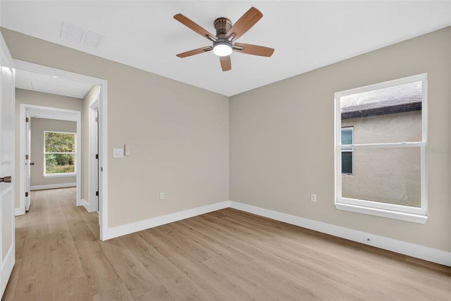 Spacious, unfurnished interior of a new home in , Orlando (Image 59).