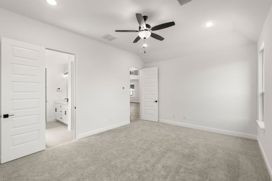 Representative unfurnished interior of a home built from the San Marcos by UnionMain Homes in Lake Breeze, Lavon (Image 32). Representative unfurnished interior of a home built from the San Marcos by UnionMain Homes in Lake Breeze, Lavon (Image 32).