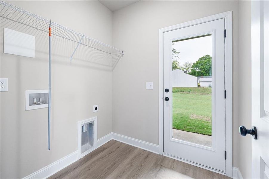 Spacious, unfurnished interior of a new home in , Carrollton (Image 22).