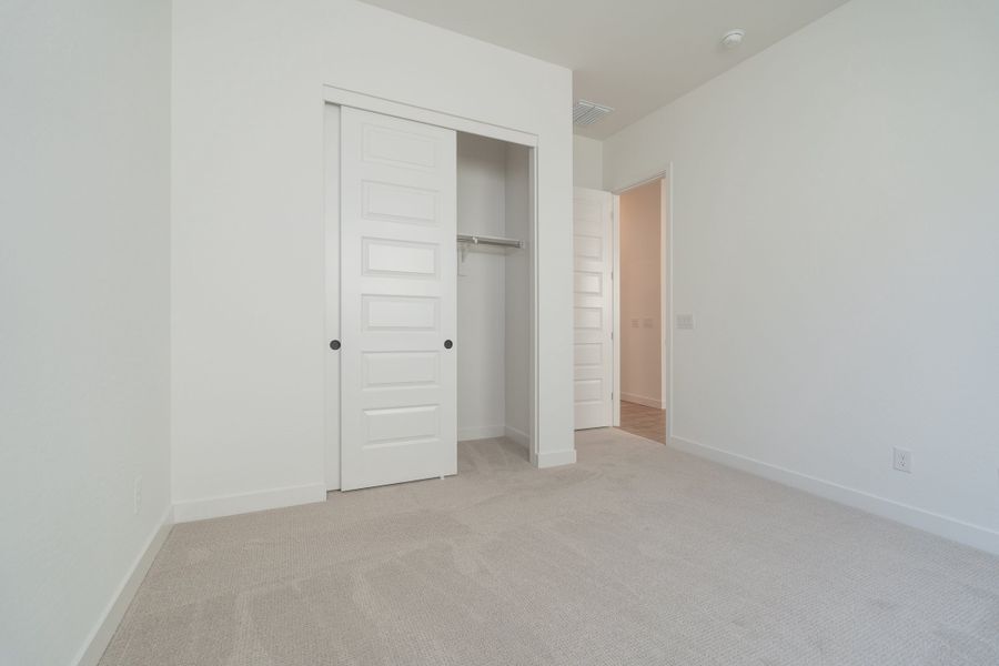 Spacious, unfurnished interior of a new home in Soleo, San Tan Valley (Image 15). Spacious, unfurnished interior of a new home in Soleo, San Tan Valley (Image 15).