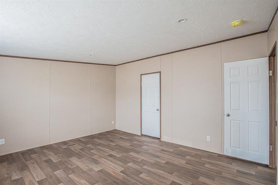 Spacious, unfurnished interior of a new home in , Azle (Image 13).