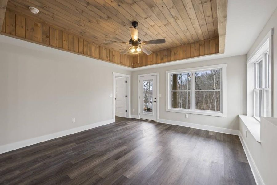 Spacious, unfurnished interior of a new home in , Lavonia (Image 19).