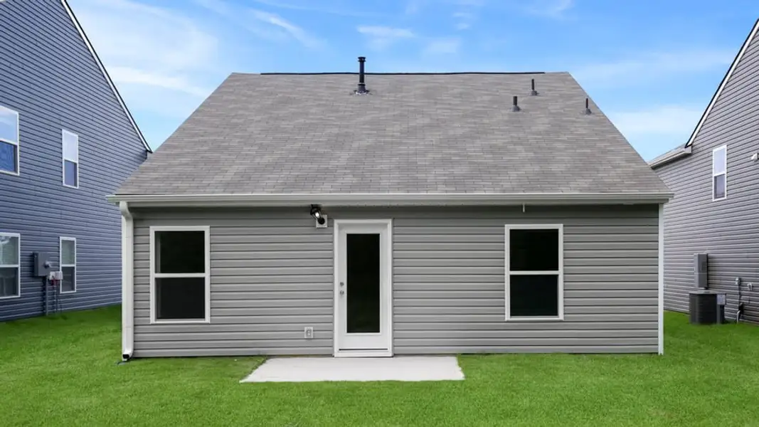Exterior details and patio area of a home in Cedar Gap, Fountain Inn (Image 3).