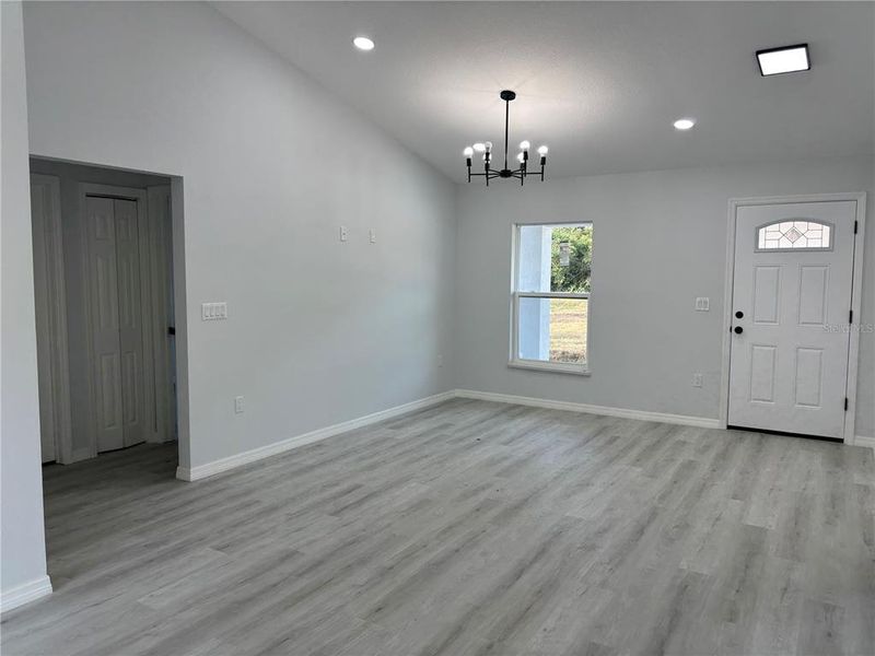 Spacious, unfurnished interior of a new home in , Ocala (Image 10).