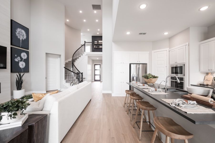 Representative furnished interior of a home built from the Verdin by Tri Pointe Homes in Pecan Ridge, Fulshear (Image 81).
