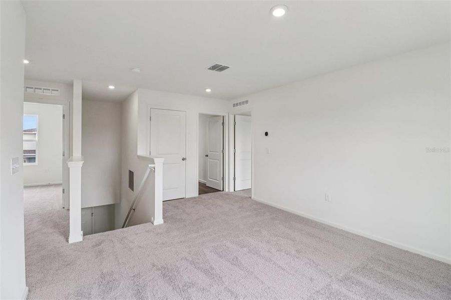 Spacious, unfurnished interior of a new home in Sumter Villas, Sumterville (Image 26).
