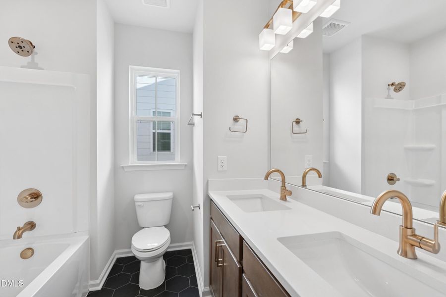 Twinleaf Townes 12_Bathroom 1_10.23.25_w