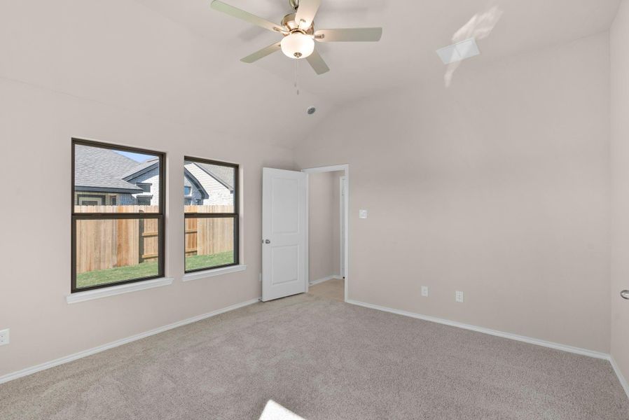 Spacious, unfurnished interior of a new home in The Trails 40', New Caney (Image 24).