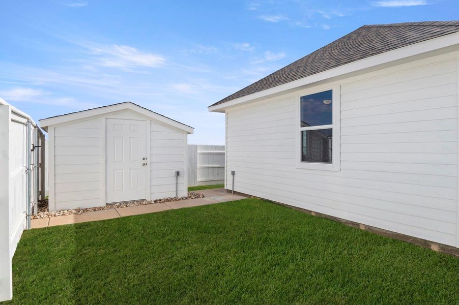 Exterior details and patio area of a home in Harvest Ridge, Elgin (Image 16). Exterior details and patio area of a home in Harvest Ridge, Elgin (Image 16).