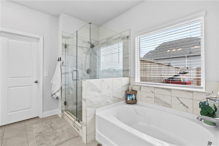 Furnished interior view inside a new home in Laurel Cove, Hoschton (Image 15).