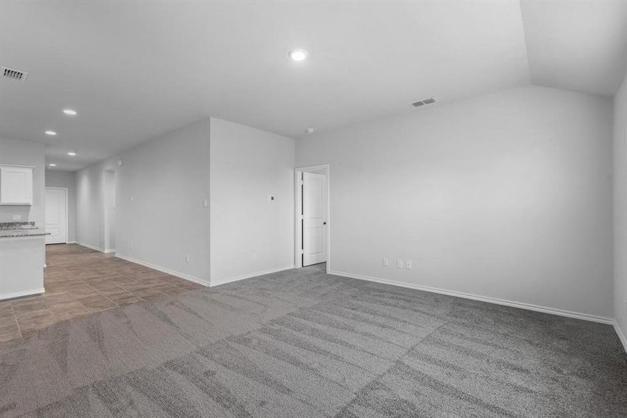 Spacious, unfurnished interior of a new home in , Fort Worth (Image 26).