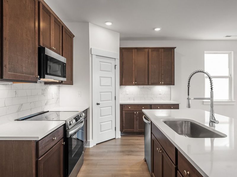 Furnished interior view inside a new home in Woods Crossing, Gallatin (Image 12).