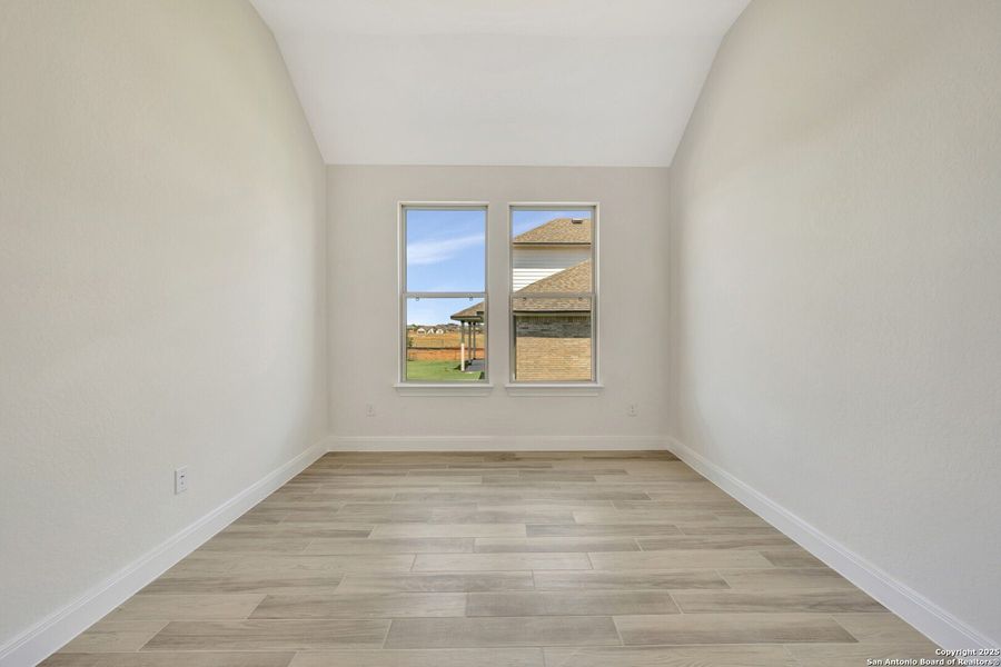 Spacious, unfurnished interior of a new home in Preserve at Annabelle Ranch, San Antonio (Image 30).