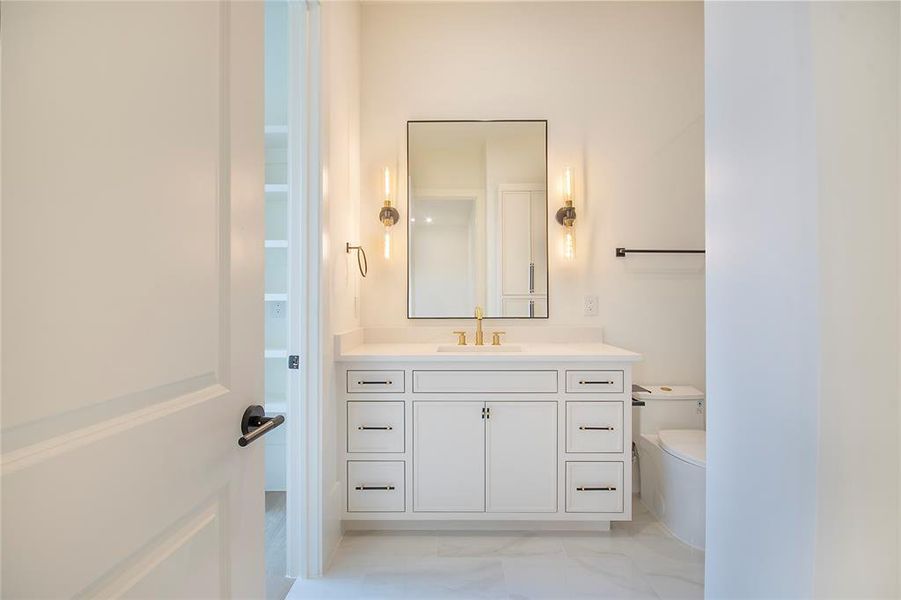 Furnished interior view inside a new home in , Dallas (Image 28).