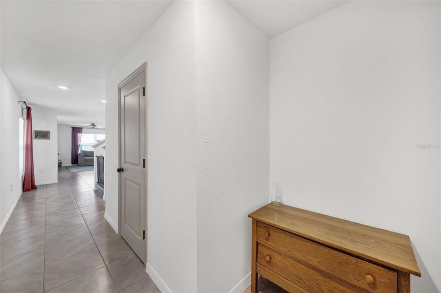 Spacious, unfurnished interior of a new home in Harvest Ridge, Zephyrhills (Image 23).