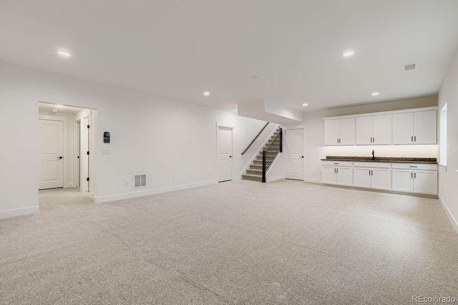 Spacious, unfurnished interior of a new home in , Colorado Springs (Image 21).
