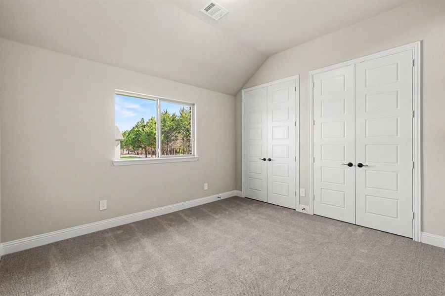Spacious, unfurnished interior of a new home in Sagebrush Addition, Midlothian (Image 27).