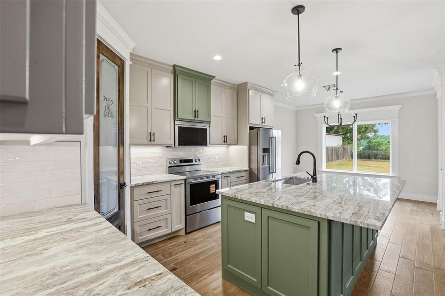 Furnished interior view inside a new home in , Granbury (Image 8).