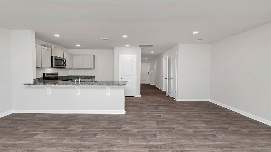 Spacious, unfurnished interior of a new home in Hunter's Branch Townhomes, Hopkins (Image 15).