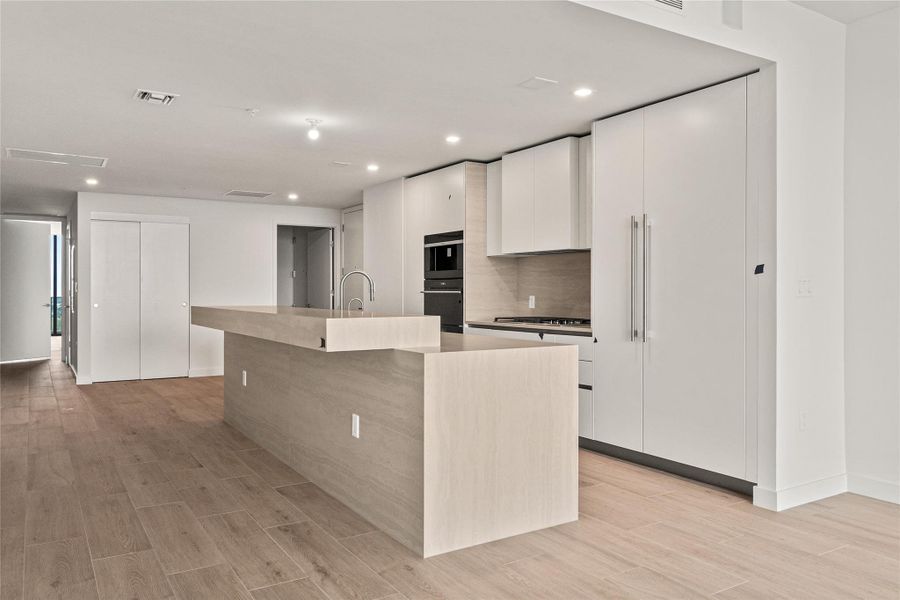 Image 52 of a home in .