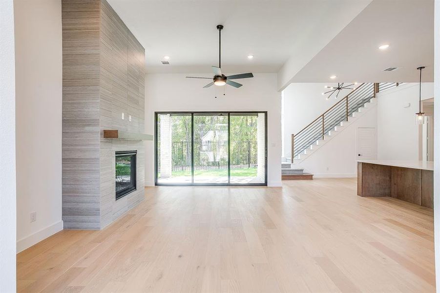 Spacious, unfurnished interior of a new home in St. Joseph Estates, North Richland Hills (Image 20).