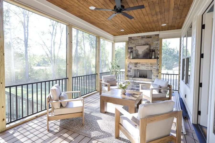 Exterior details and patio area of a home in Faith View, Ooltewah (Image 31).