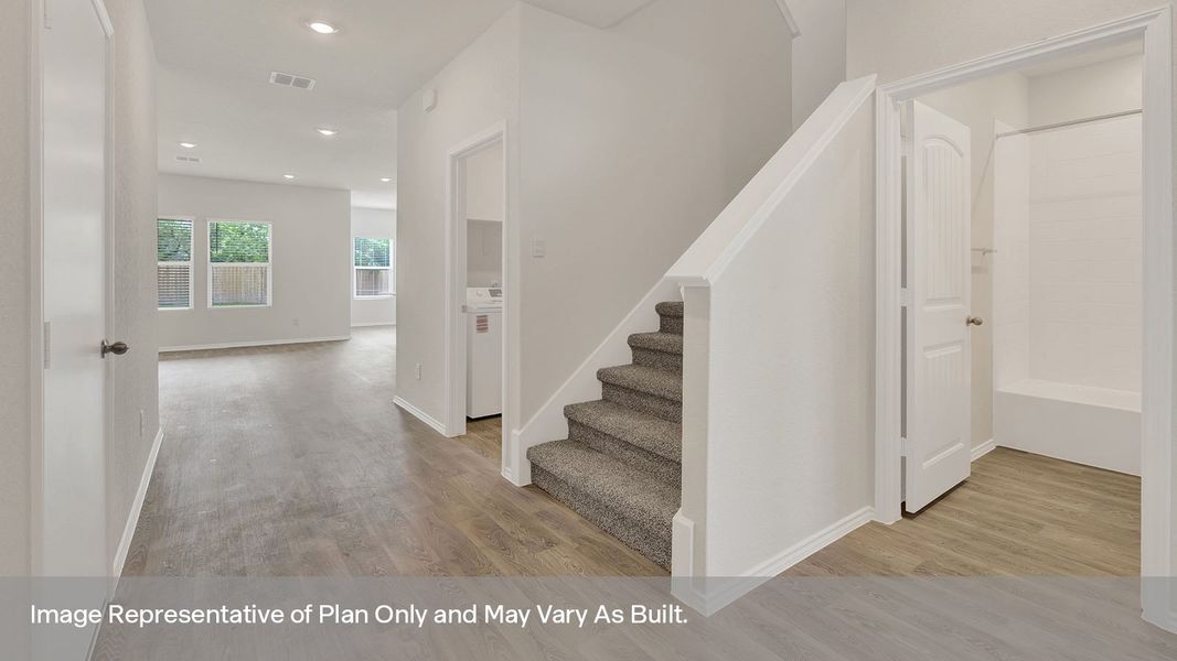 Spacious, unfurnished interior of a new home in Arroyo Ranch, Seguin (Image 18). Spacious, unfurnished interior of a new home in Arroyo Ranch, Seguin (Image 18).