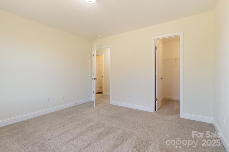Spacious, unfurnished interior of a new home in , Monroe (Image 17).