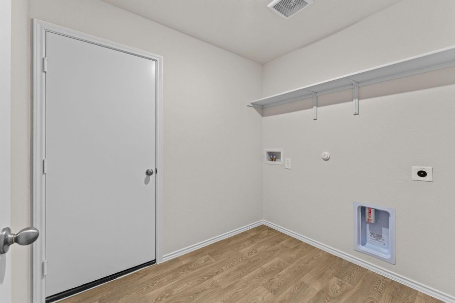 Spacious, unfurnished interior of a new home in , San Marcos (Image 12). Spacious, unfurnished interior of a new home in , San Marcos (Image 12).