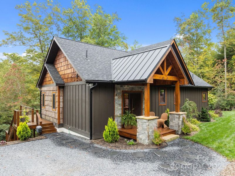 Image 37 of a home in .