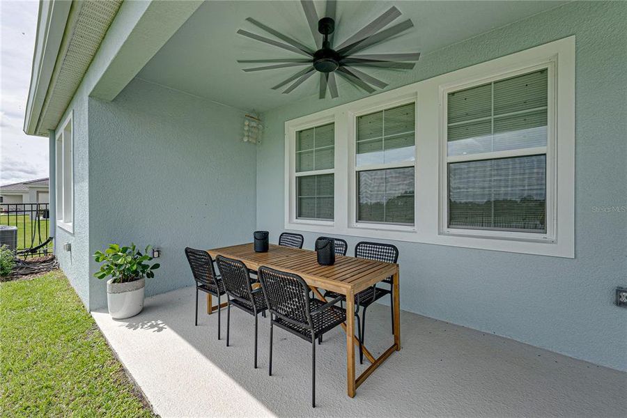 Exterior details and patio area of a home in , San Antonio (Image 3).