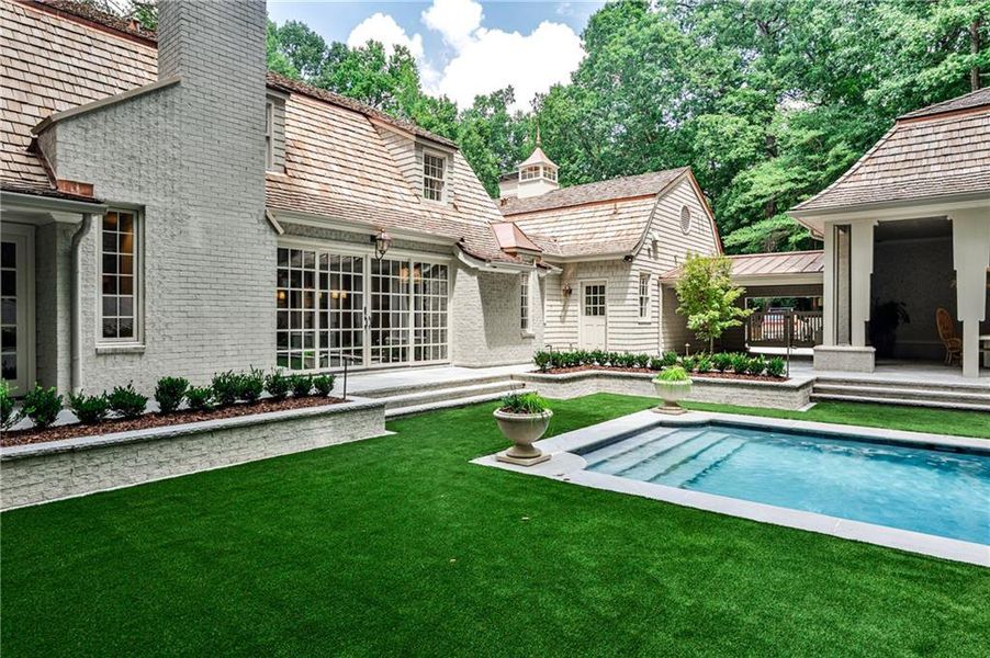 Exterior details and patio area of a home in , Atlanta (Image 27).