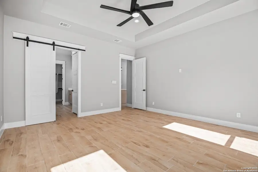 Spacious, unfurnished interior of a new home in , Spring Branch (Image 16).