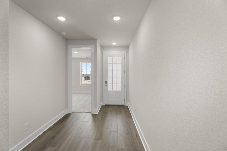 Representative unfurnished interior of a home built from the Hazel by Tri Pointe Homes in Treeline, Justin (Image 13).