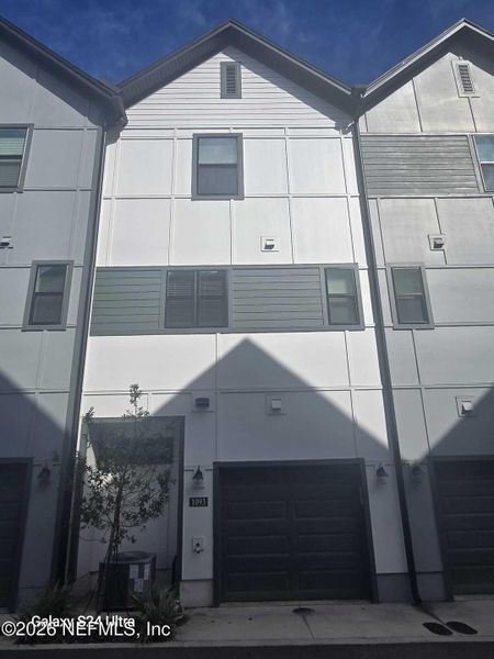 Front exterior of a new home in , Jacksonville, FL, highlighting curb appeal (Image 1). Front exterior of a new home in , Jacksonville, FL, highlighting curb appeal (Image 1).