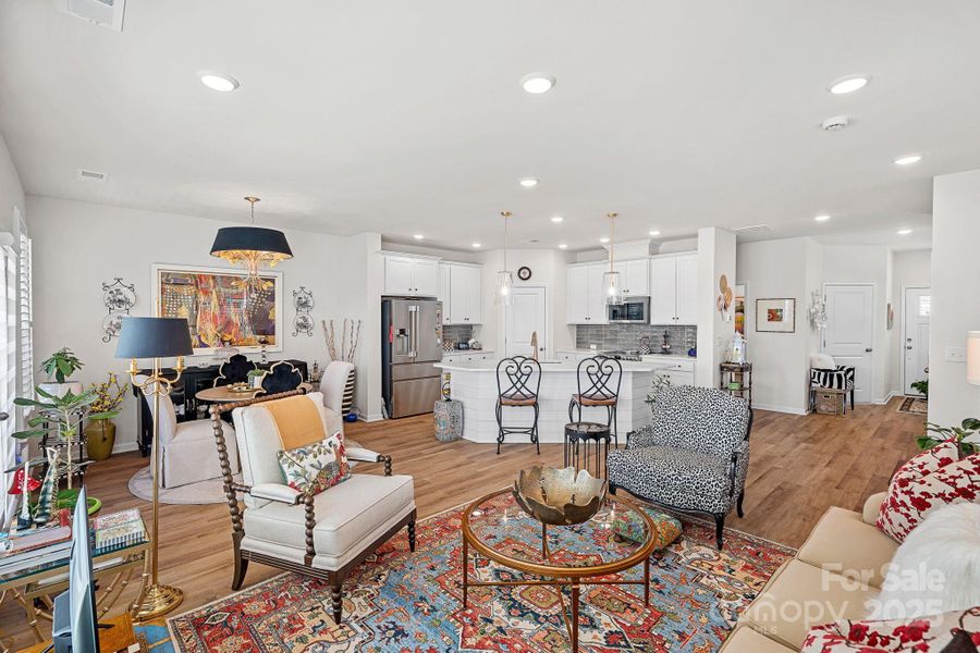 Inviting & Open Floor Plan, Drenched In Natural Light! Inviting & Open Floor Plan, Drenched In Natural Light!