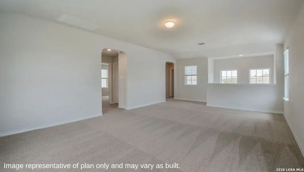 Spacious, unfurnished interior of a new home in Brookstone Creek, San Antonio (Image 14).