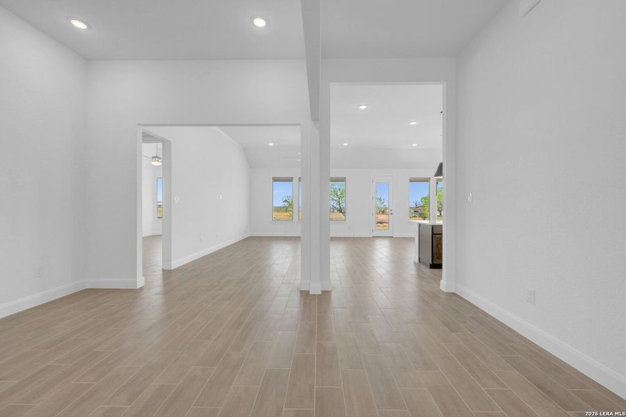 Spacious, unfurnished interior of a new home in Preserve at Annabelle Ranch, San Antonio (Image 41).