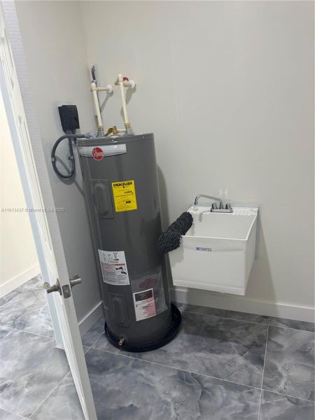 Close-up of interior finishes inside a home in , Port Charlotte (Image 10).