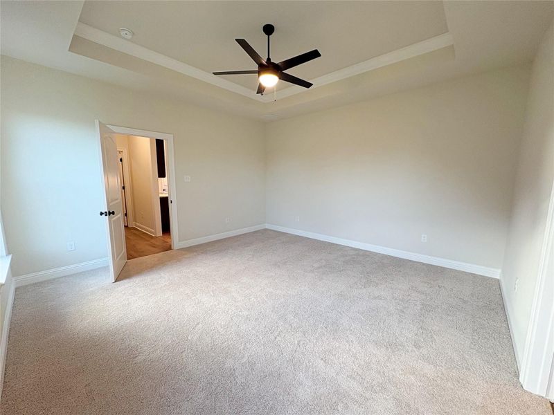 Spacious, unfurnished interior of a new home in Cardinal Estates, Bridge City (Image 16).