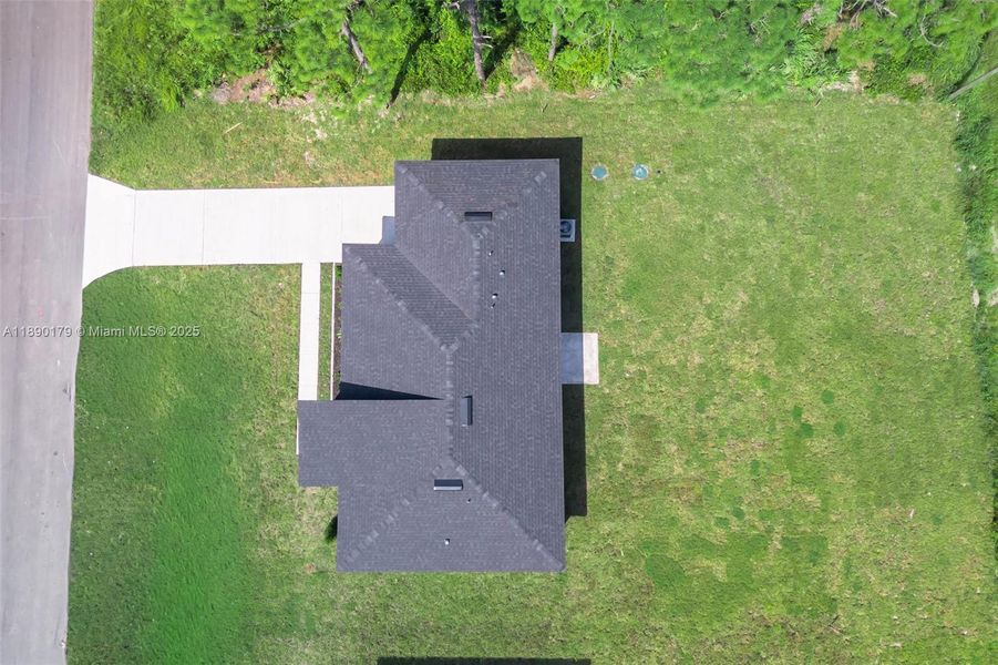 Image 26 of a home in . Image 26 of a home in .