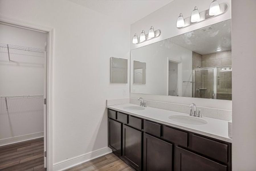Furnished interior view inside a new home in The Reserve At Hammock Oaks, Lady Lake (Image 7).